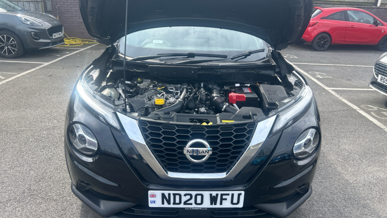 Nissan Juke 1.0 DiG-T N-Connecta 5dr DCT Petrol Hatchback